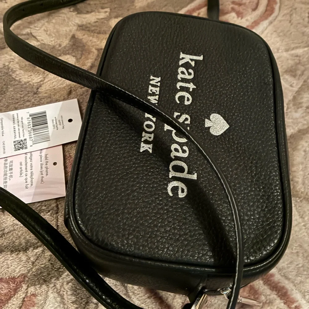 Kate Spade black leather logo crossbody LIKE NEW! 🦋